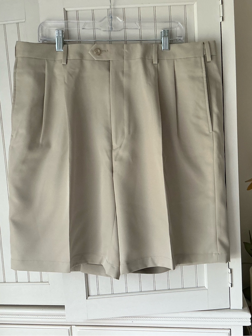 NWOT Men’s Khahi Ledbetter Brand Golf  Shorts - Size 38 Regular ⛳️